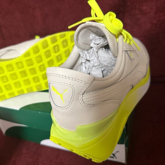 Used, size 10, beige and lime green thick sole, puma gym shoes - Picture 7 of 10